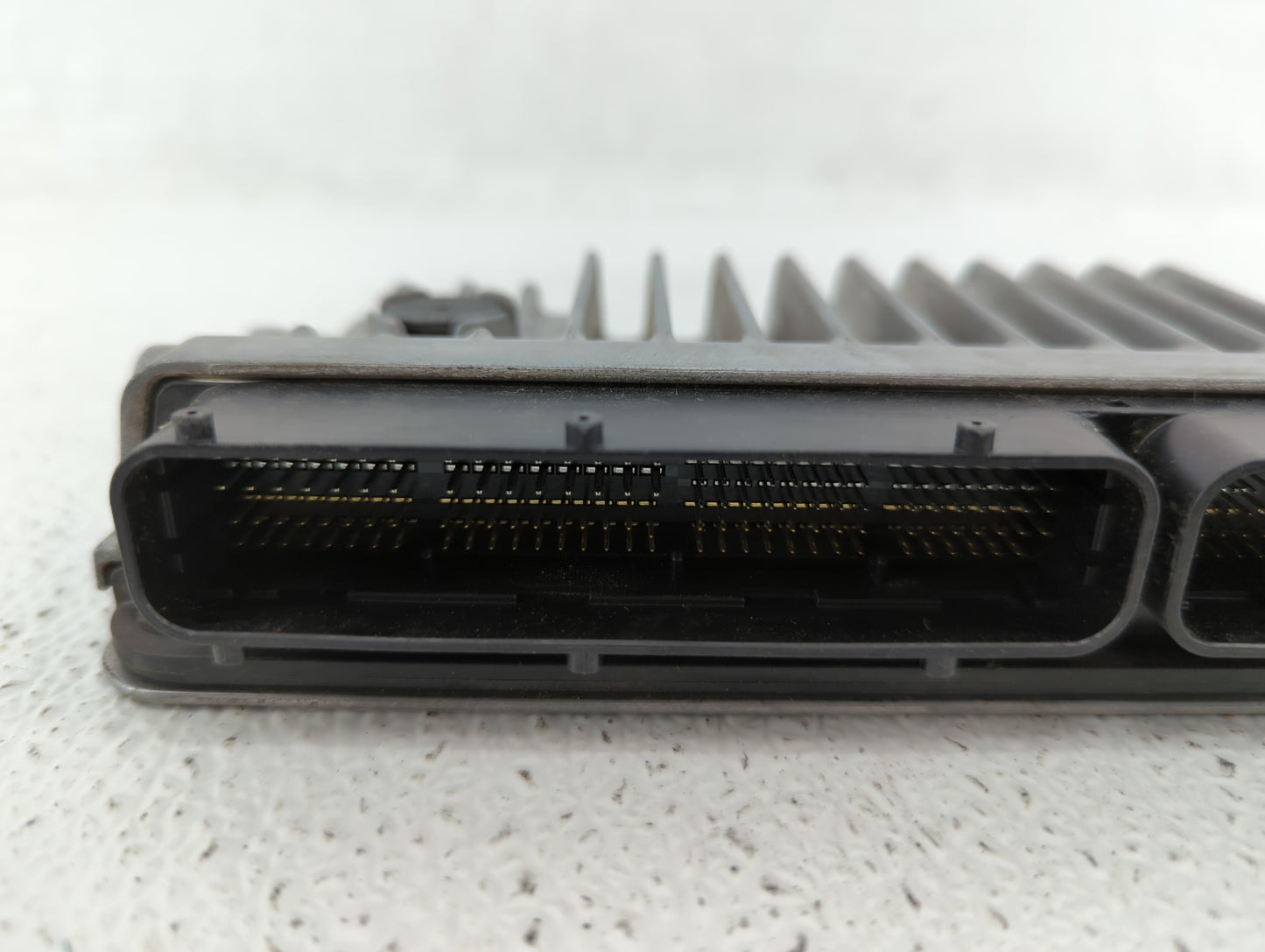 2013-2014 Lexus Es350 PCM Engine Control Computer ECU ECM PCU OEM P/N:89661-33M70 89661-33M71 Fits Fits 2013 2014 OEM Used A