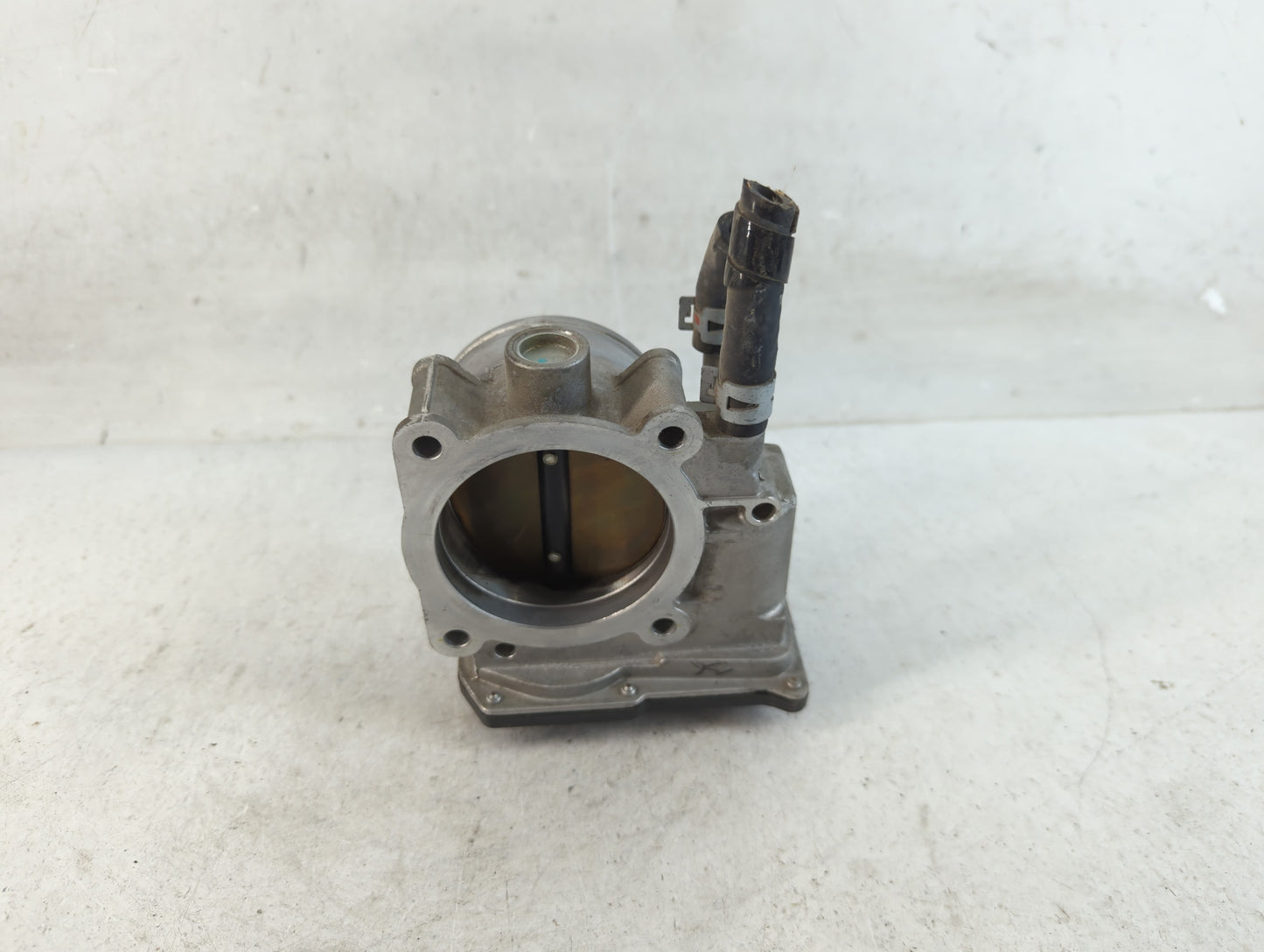 2007-2018 Lexus Es350 Throttle Body P/N:22030-0P050 Fits OEM Used Auto Parts - Oemusedautoparts1.com