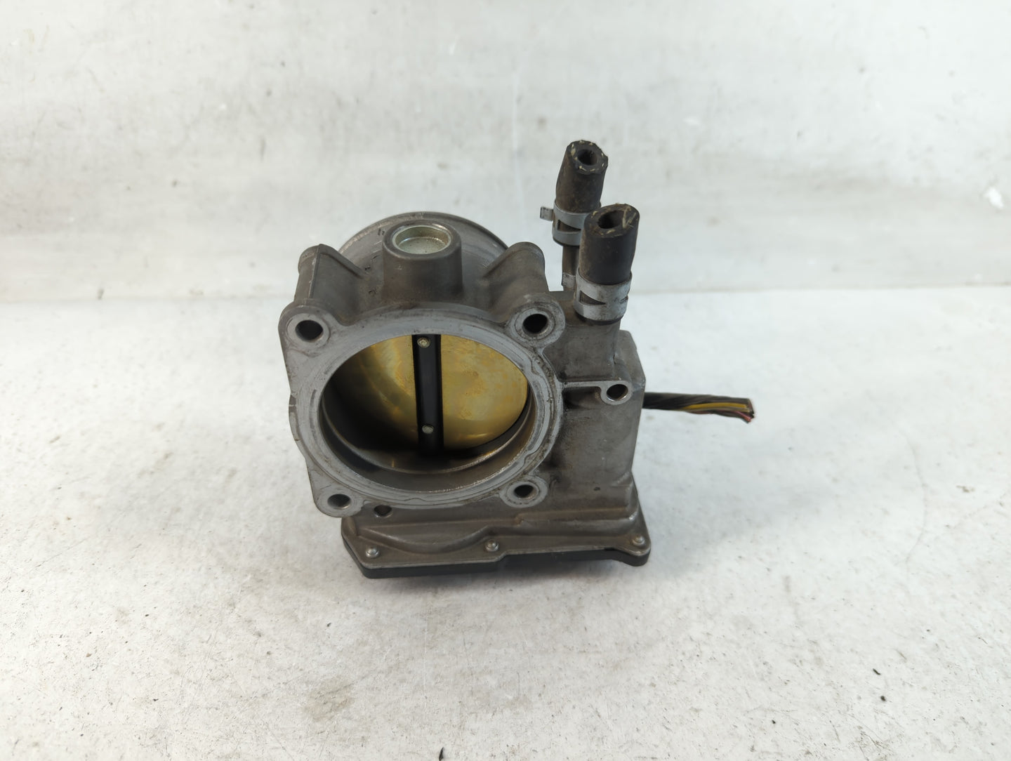 2007-2018 Lexus Es350 Throttle Body P/N:22030-0P050 Fits OEM Used Auto Parts - Oemusedautoparts1.com