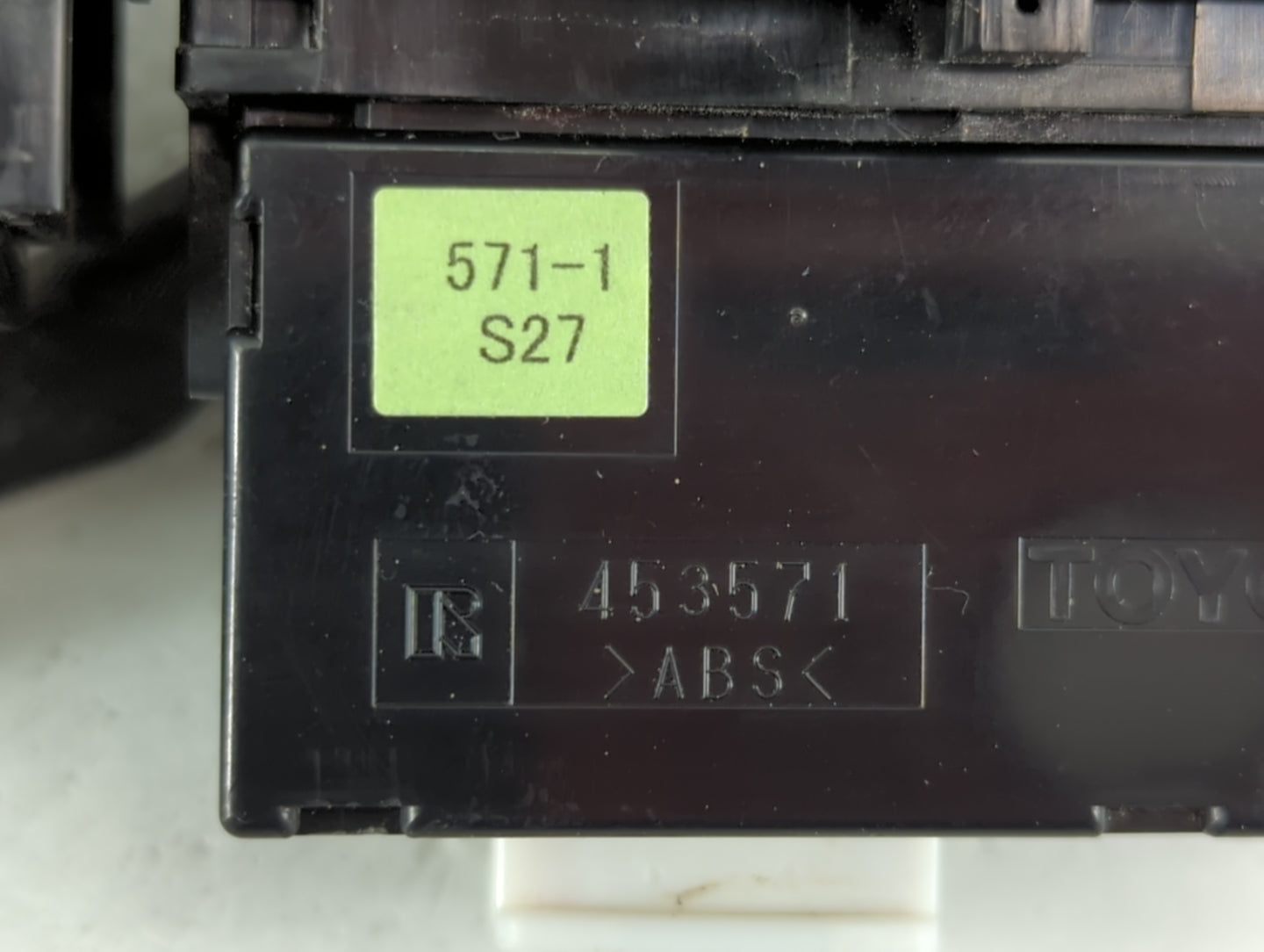 2013-2014 Lexus Es350 Am Fm Cd Player Radio Receiver - Oemusedautoparts1.com