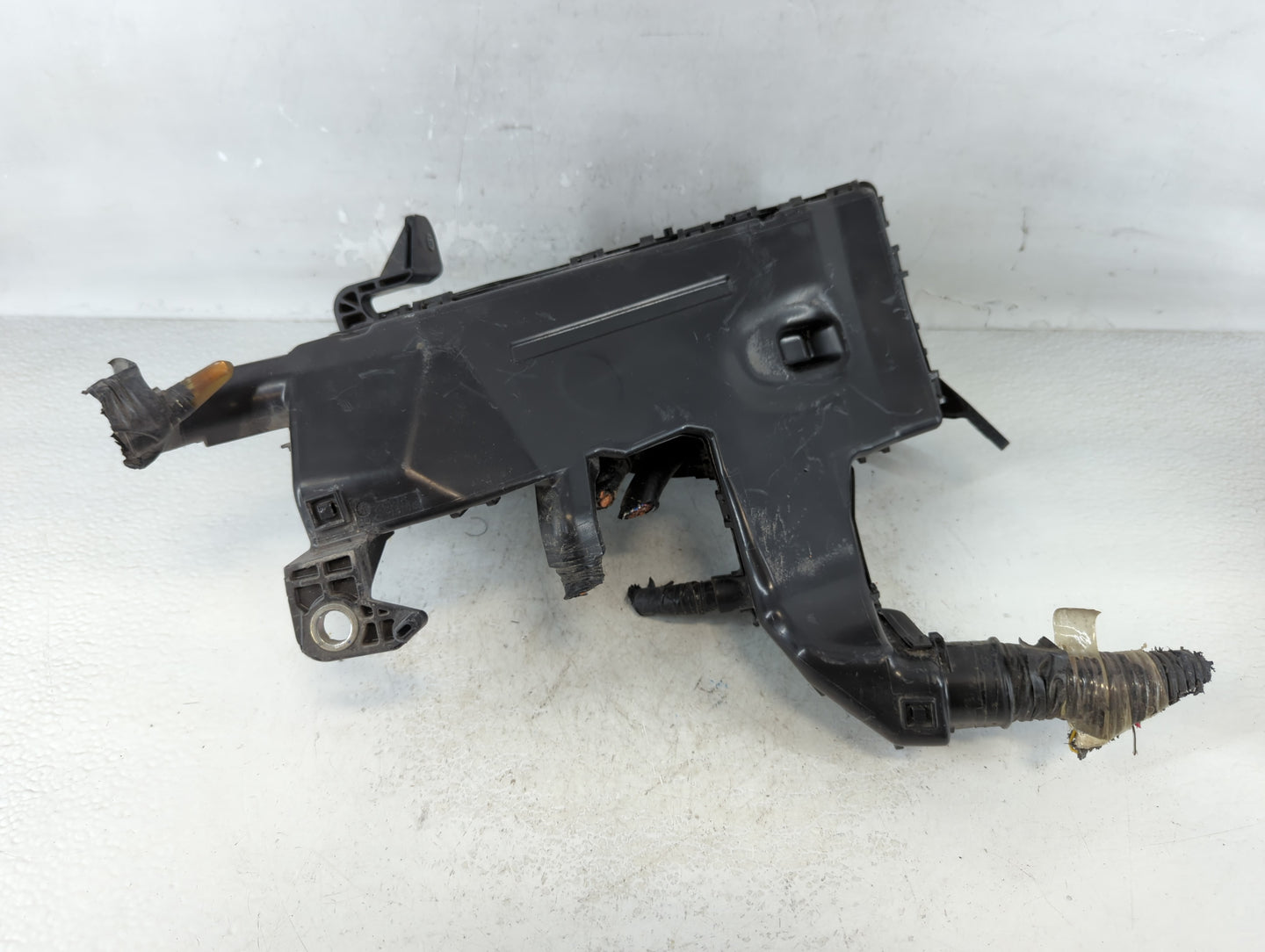 2013-2018 Lexus Es350 Fusebox Fuse Box Panel Relay Module P/N:82720-33380A Fits Fits 2013 2014 2015 2016 2017 2018 OEM Used 