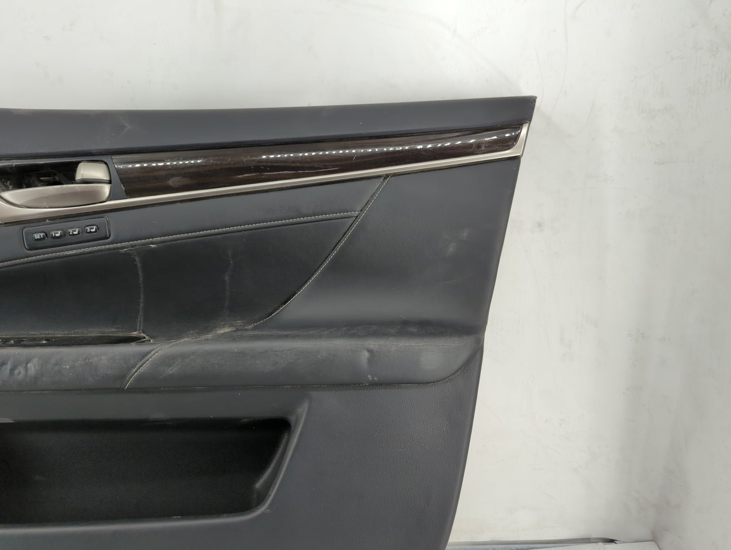 2013 Lexus Gs350 Front Right Passenger Interior Door Panel Trim Black - Oemusedautoparts1.com