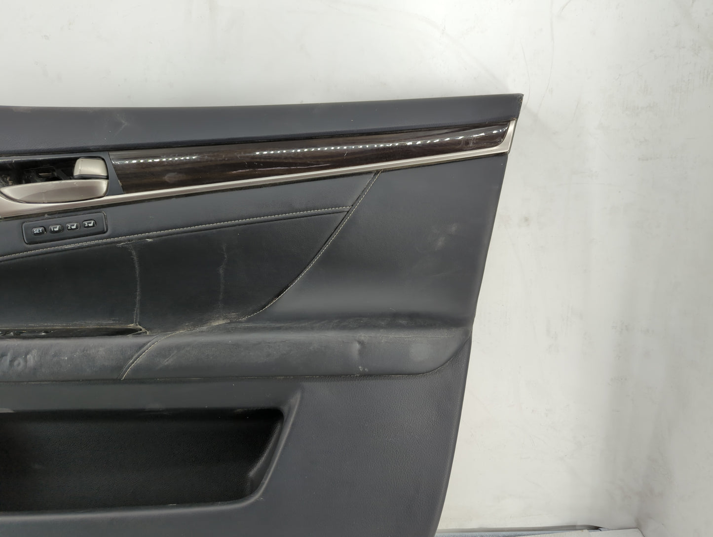 2013 Lexus Gs350 Front Right Passenger Interior Door Panel Trim Black - Oemusedautoparts1.com