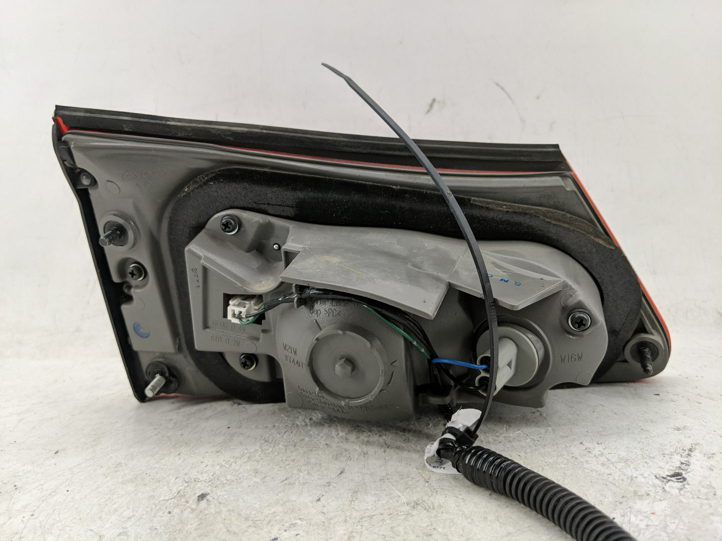 2011-2013 Lexus Is250 Tail Light Assembly Passenger Right OEM Fits Fits 2011 2012 2013 OEM Used Auto Parts - Oemusedautopart