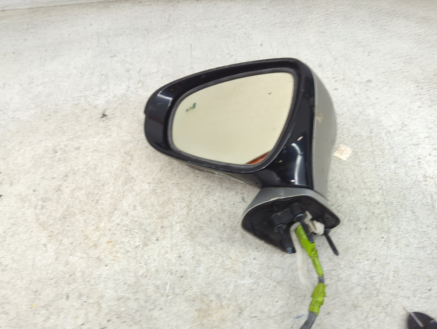 2013-2017 Lexus Ls460 Driver Side View Mirror - Left Door Mirror OEM Used - Oemusedautoparts1.com