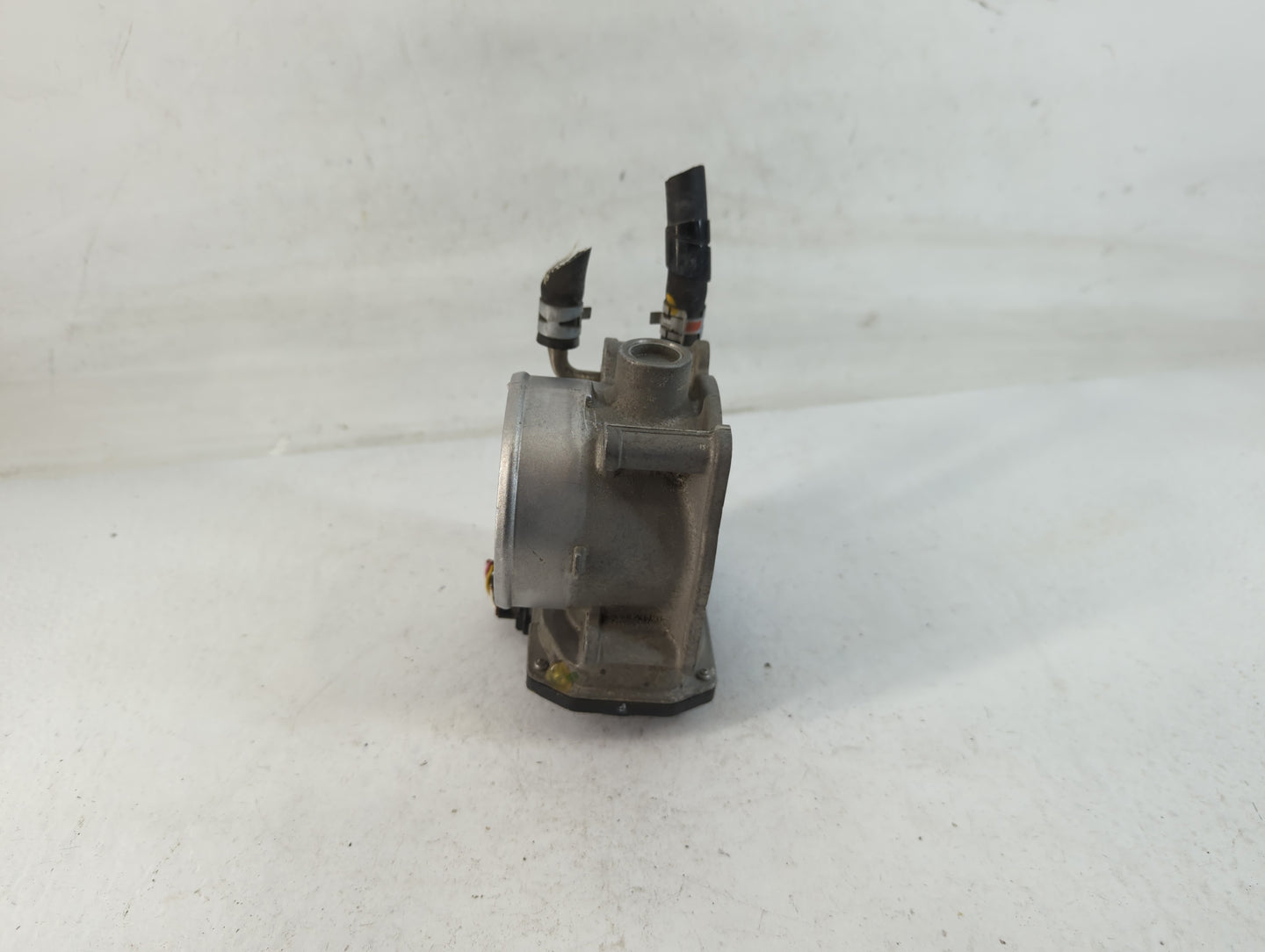 2007-2015 Lexus Rx350 Throttle Body P/N:22030-0P050 Fits OEM Used Auto Parts - Oemusedautoparts1.com