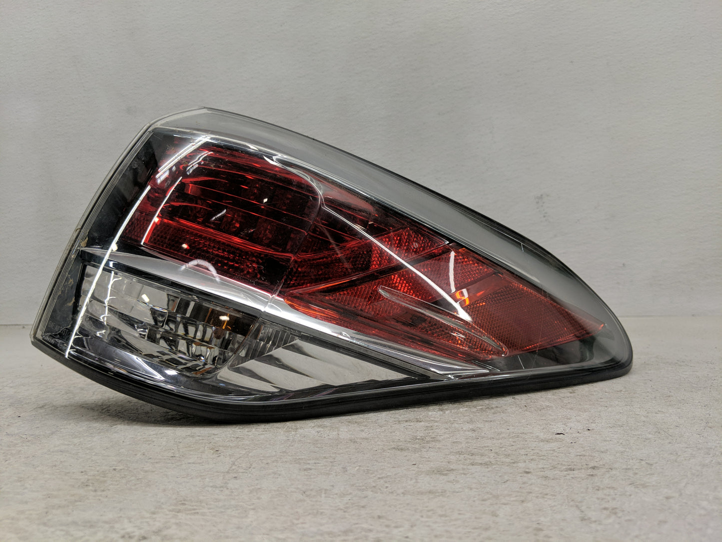 2013-2015 Lexus Rx450 Tail Light Assembly Passenger Right OEM Fits Fits 2013 2014 2015 OEM Used Auto Parts - Oemusedautopart