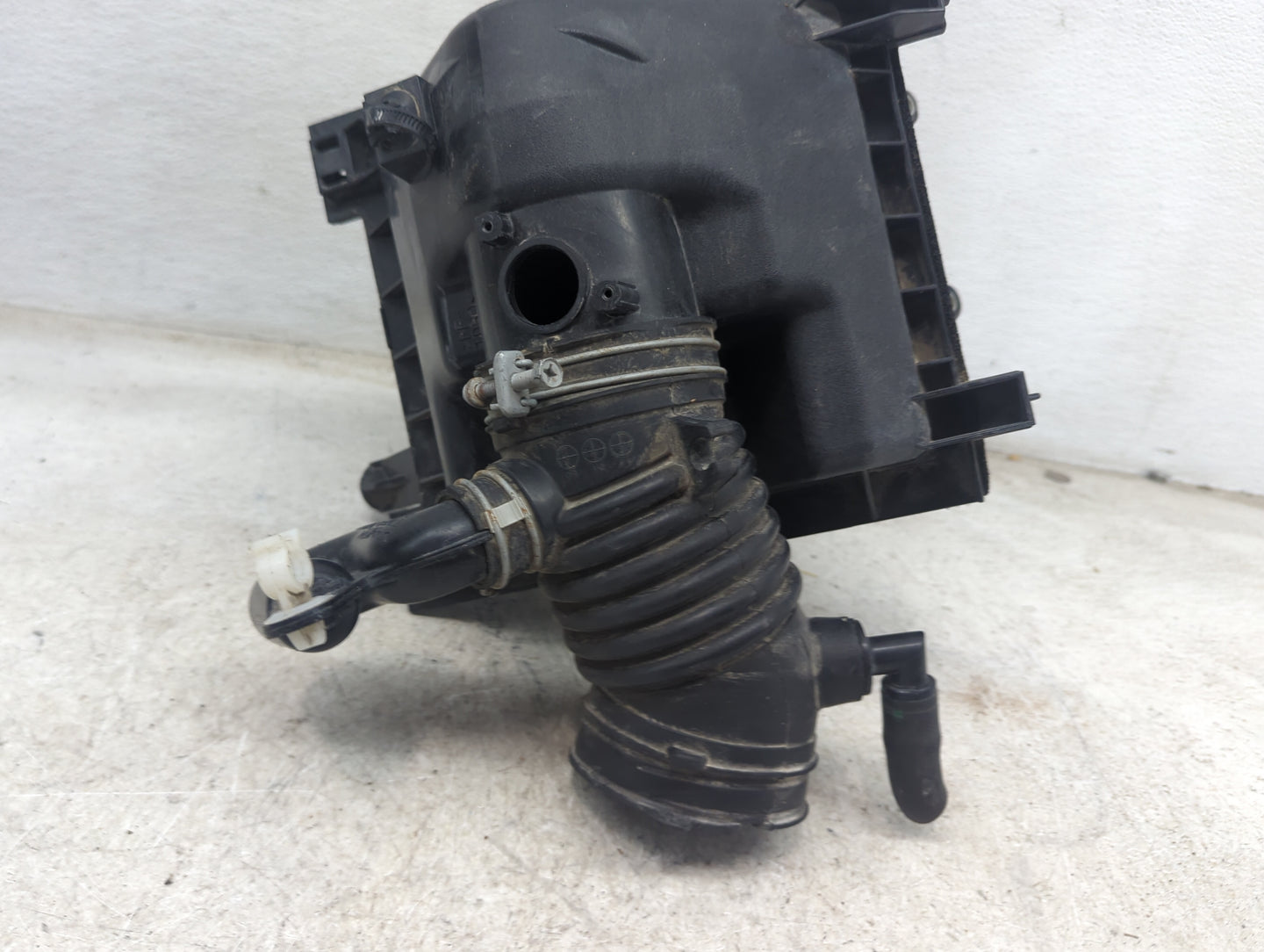 Lexus Rx450 Air Cleaner Intake-duct Hose Tube - Oemusedautoparts1.com