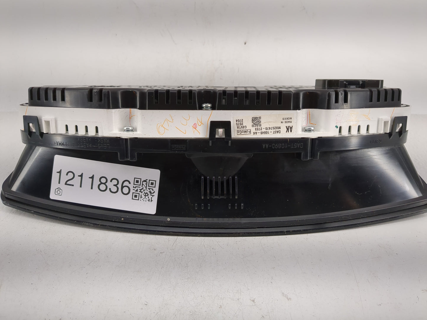 2013 Lincoln Mks Instrument Cluster Speedometer Gauges Fits OEM Used Auto Parts - Oemusedautoparts1.com