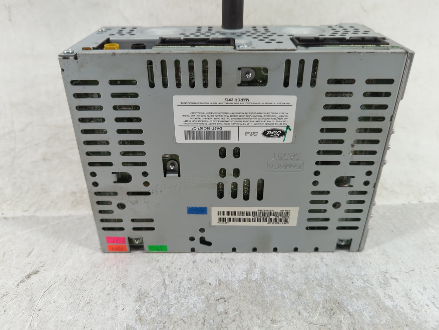 2013 Lincoln Mks Radio AM FM Cd Player Receiver Replacement P/N:DA5T-19C107-CF Fits OEM Used Auto Parts - Oemusedautoparts1.