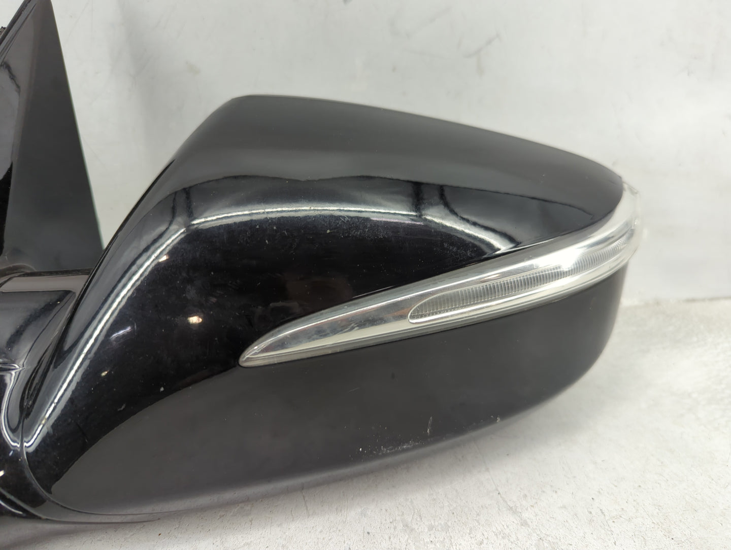 2012-2016 Lincoln Mks Driver Side View Mirror - Left Door Mirror OEM Used - Oemusedautoparts1.com