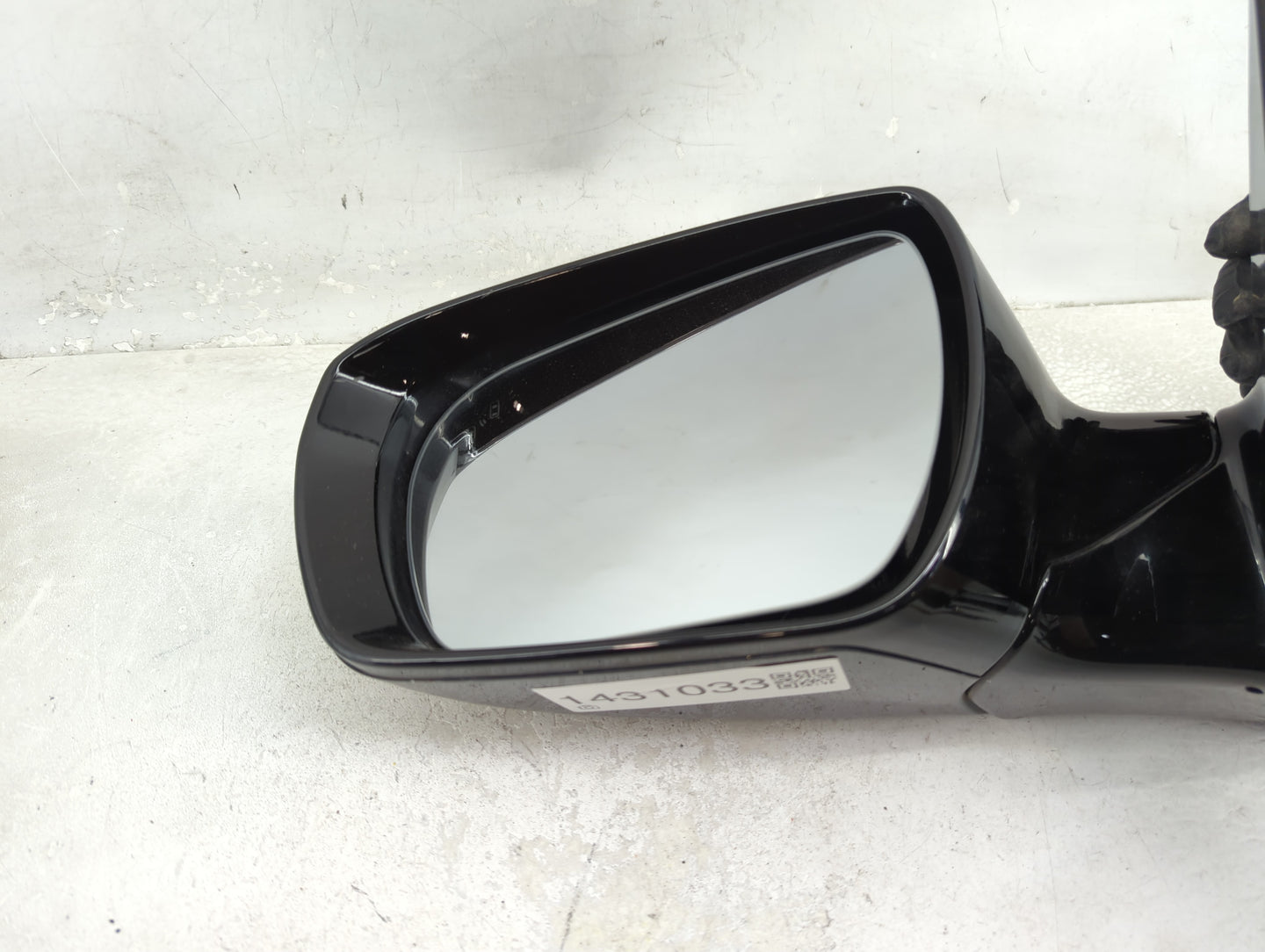 2012-2016 Lincoln Mks Driver Side View Mirror - Left Door Mirror OEM Used - Oemusedautoparts1.com