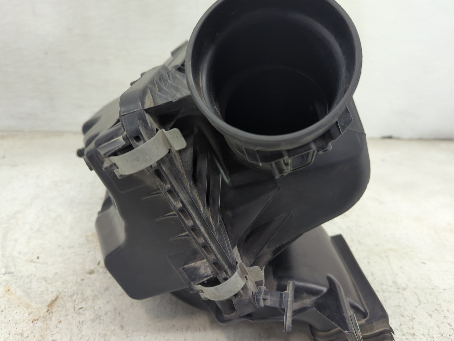 2013-2016 Lincoln Mks Air Cleaner Intake-duct Hose Tube - Oemusedautoparts1.com
