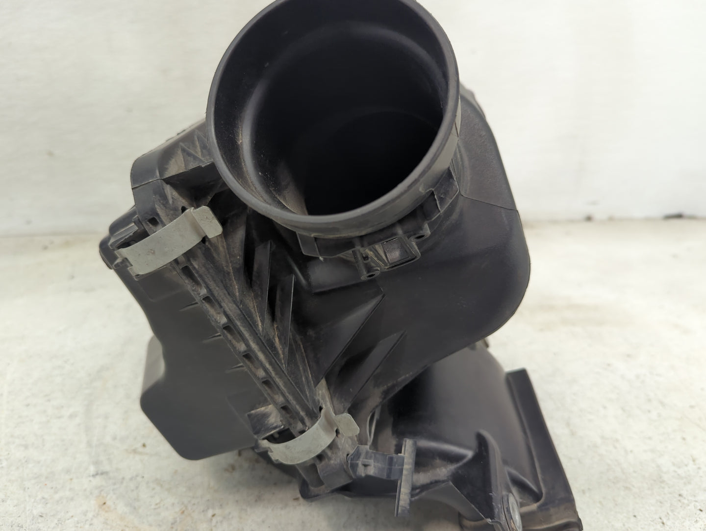2013-2016 Lincoln Mks Air Cleaner Intake-duct Hose Tube - Oemusedautoparts1.com