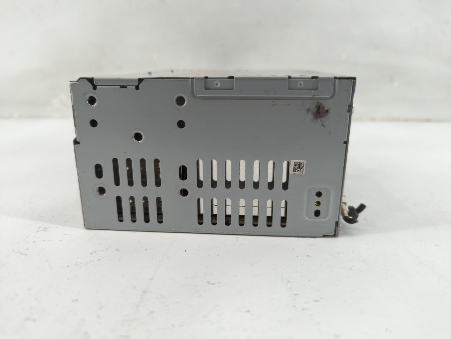 2013 Lincoln Mks Radio AM FM Cd Player Receiver Replacement P/N:DA5T-19C107-CE Fits OEM Used Auto Parts - Oemusedautoparts1.