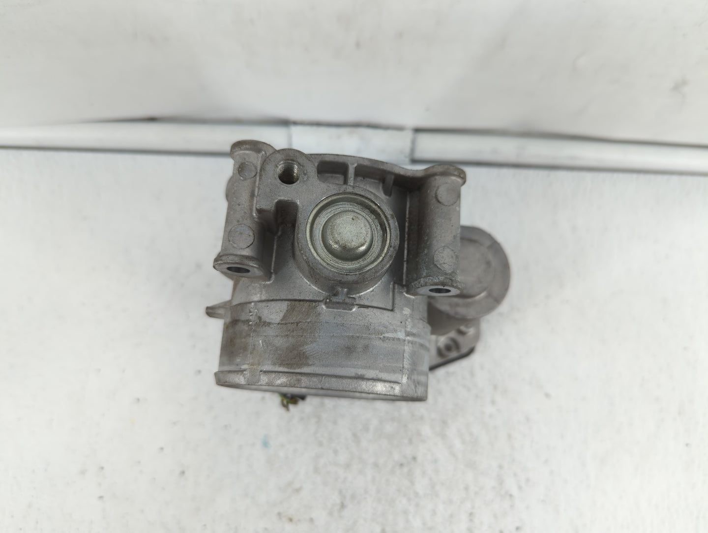 2013-2016 Lincoln Mks Throttle Body P/N:AT4E-9F991-EJ AT4E-EH, AT4E-EF Fits Fits 2011 2012 2013 2014 2015 2016 2017 2018 201