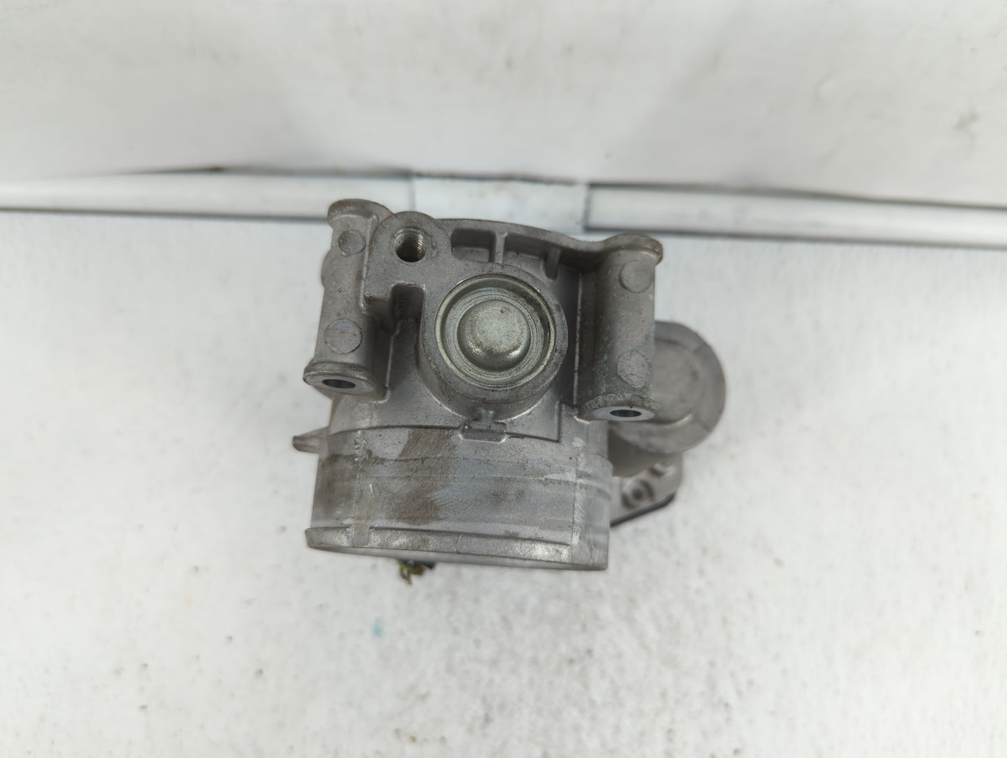 2013-2016 Lincoln Mks Throttle Body P/N:AT4E-9F991-EJ AT4E-EH, AT4E-EF Fits Fits 2011 2012 2013 2014 2015 2016 2017 2018 201