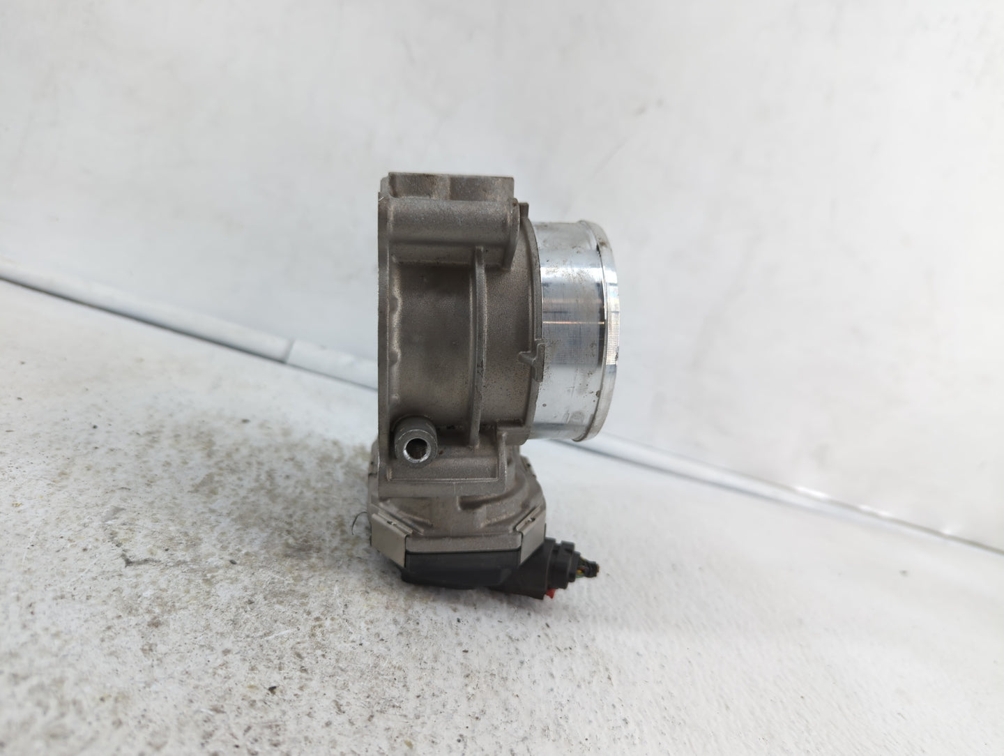 2013-2016 Lincoln Mks Throttle Body P/N:AT4Z-A AT4E-9F991-EJ, AT4E-EH Fits Fits 2011 2012 2013 2014 2015 2016 2017 2018 2019
