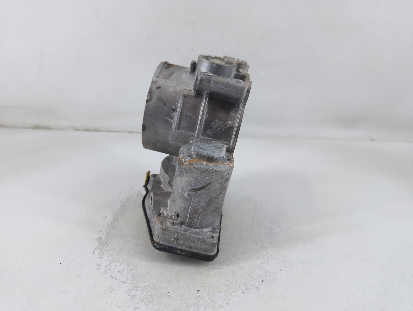 2013-2016 Lincoln Mks Throttle Body P/N:AT4E-9F991-EM Fits Fits 2011 2012 2013 2014 2015 2016 2017 2018 2019 OEM Used Auto P