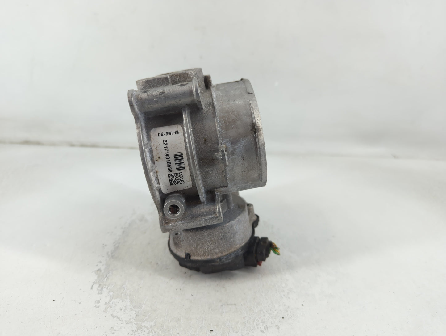 2013-2016 Lincoln Mks Throttle Body P/N:AT4E-9F991-EM Fits Fits 2011 2012 2013 2014 2015 2016 2017 2018 2019 OEM Used Auto P