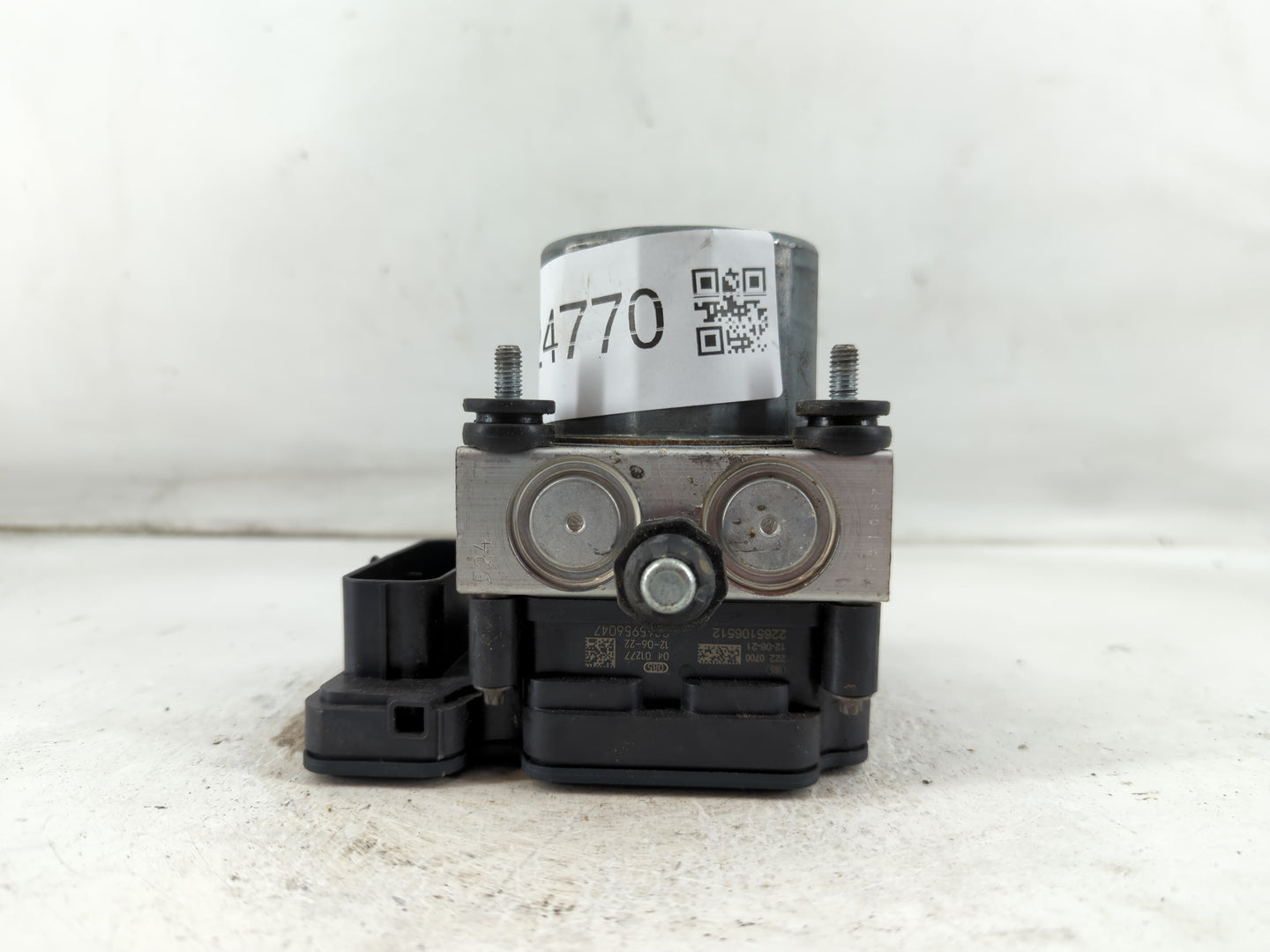 2013-2014 Lincoln Mks ABS Pump Control Module Replacement P/N:DG18-2C405-AF Fits Fits 2013 2014 OEM Used Auto Parts - Oemuse