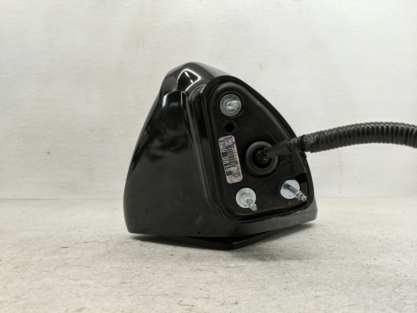 2010-2019 Lincoln Mkt Side Mirror Replacement Driver Left View Door Mirror Fits OEM Used Auto Parts - Oemusedautoparts1.com