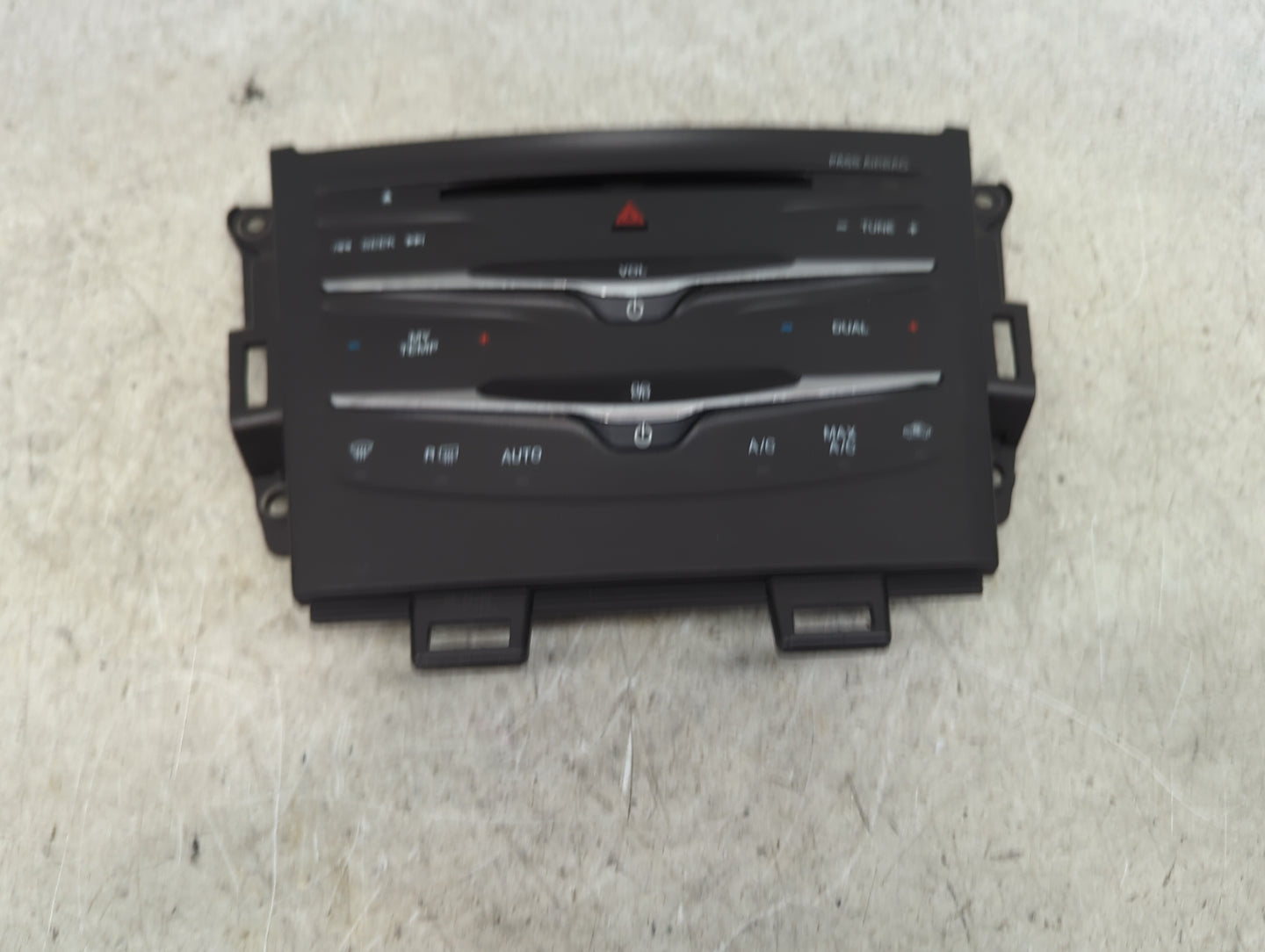 2013 Lincoln Mkt Radio Control Panel - Oemusedautoparts1.com