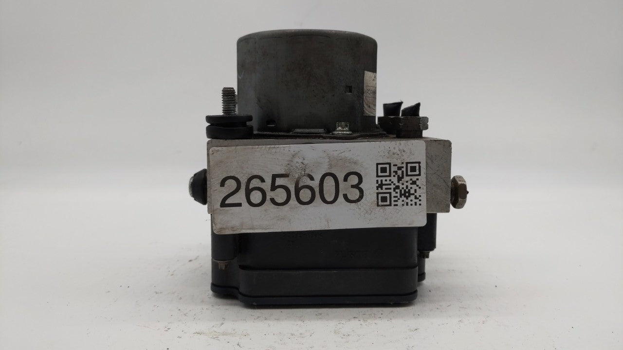 2013-2014 Lincoln Mkt ABS Pump Control Module Replacement P/N:DA83-2C405-AD DA83-2C405-A, DA83-2C405-AG Fits Fits 2013 2014 
