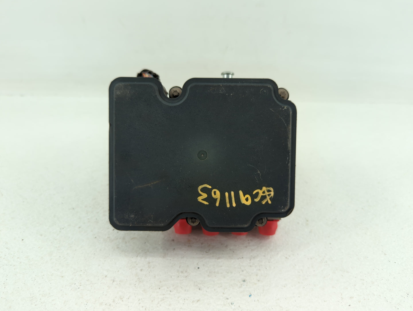 2013 Lincoln Mkt ABS Pump Control Module Replacement P/N:DA83-2C405-A Fits OEM Used Auto Parts - Oemusedautoparts1.com