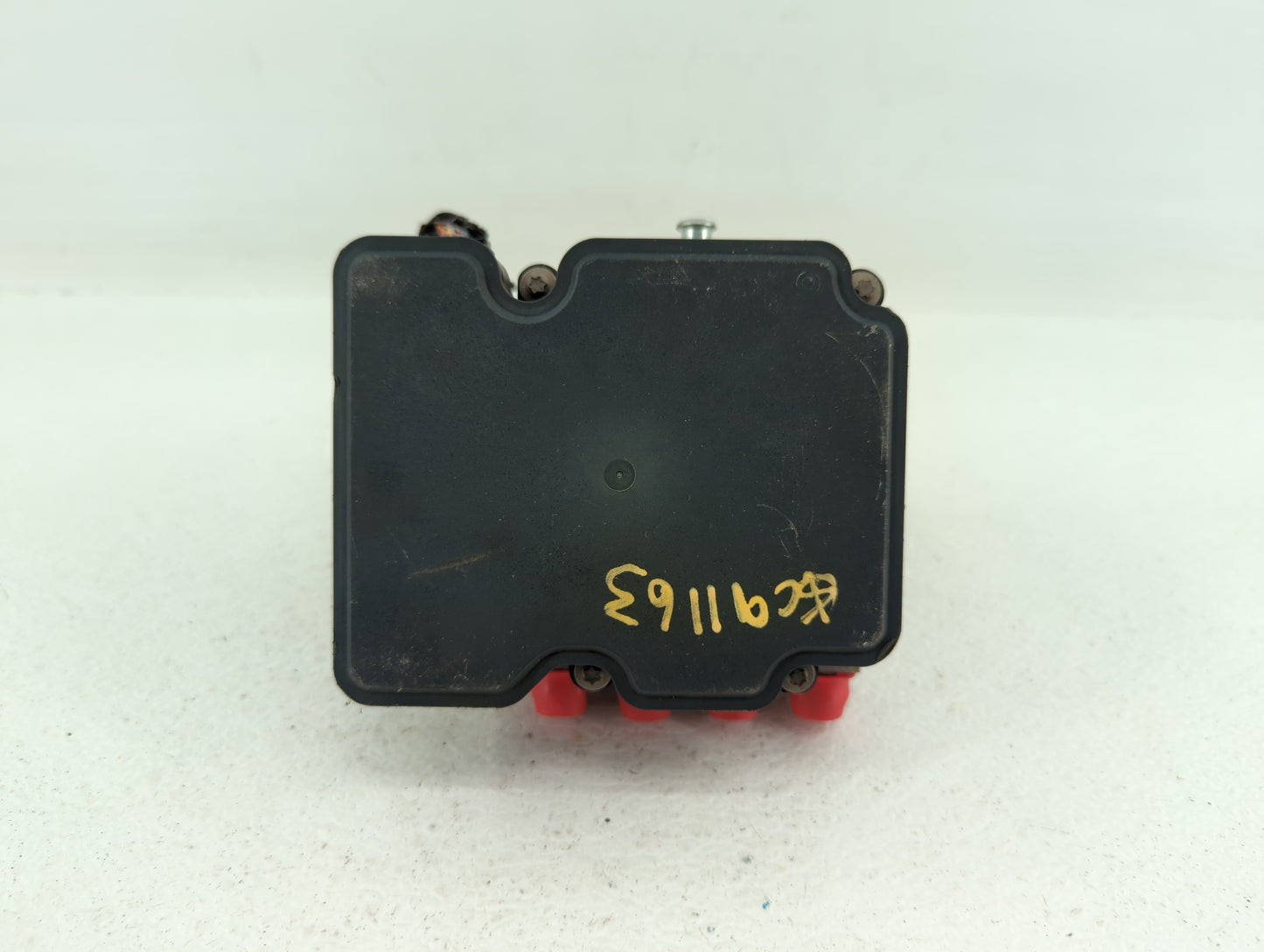 2013 Lincoln Mkt ABS Pump Control Module Replacement P/N:DA83-2C405-A Fits OEM Used Auto Parts - Oemusedautoparts1.com