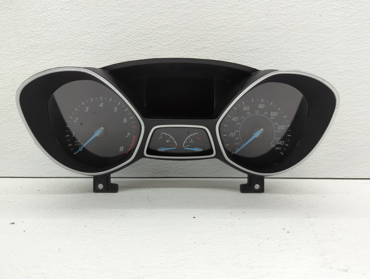 2013 Lincoln Mkt Instrument Cluster Speedometer Gauges P/N:DE9T-10849-AM Fits OEM Used Auto Parts - Oemusedautoparts1.com