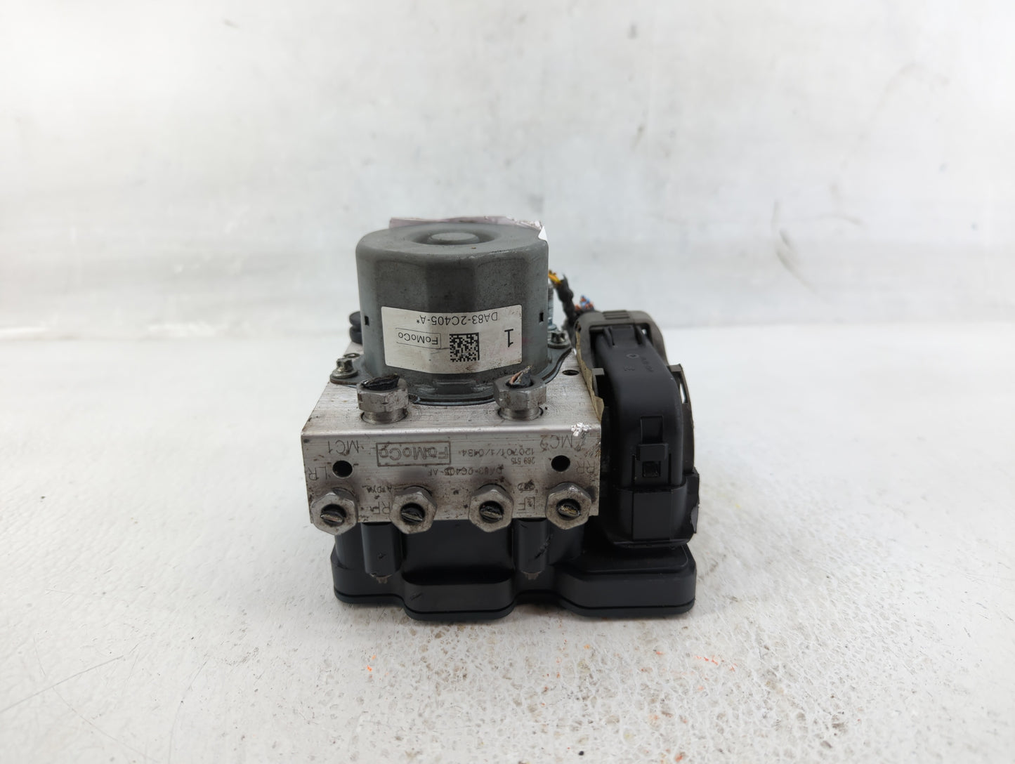 2013-2014 Lincoln Mkt ABS Pump Control Module Replacement P/N:DA83-2C405-AF Fits Fits 2013 2014 OEM Used Auto Parts - Oemuse