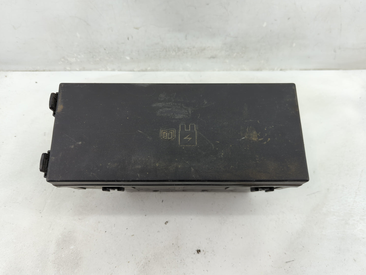 2012-2015 Lincoln Mkx Fusebox Fuse Box Panel Relay Module P/N:BT4T-14A003-AA Fits Fits 2012 2013 2014 2015 OEM Used Auto Par