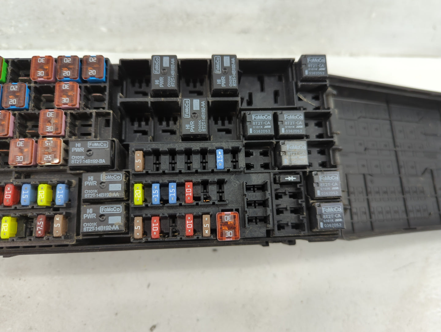 2012-2015 Lincoln Mkx Fusebox Fuse Box Panel Relay Module P/N:BT4T-14A003-AA Fits Fits 2012 2013 2014 2015 OEM Used Auto Par