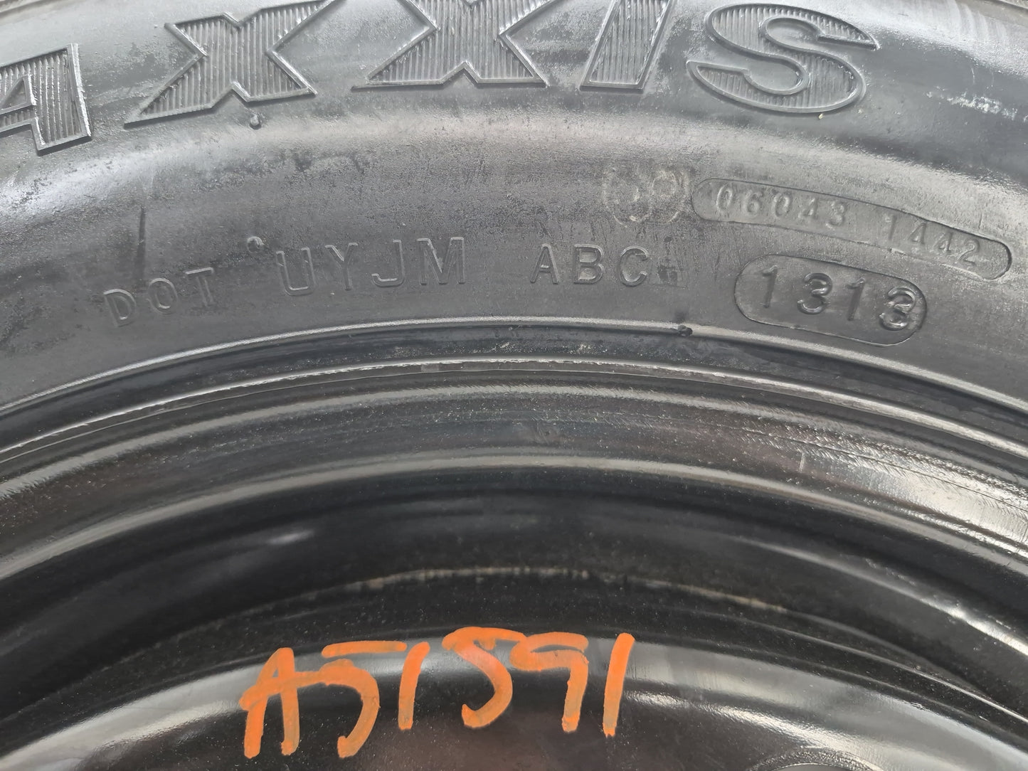2007-2015 Lincoln Mkx Spare Donut Tire Wheel Rim Oem Black - Oemusedautoparts1.com