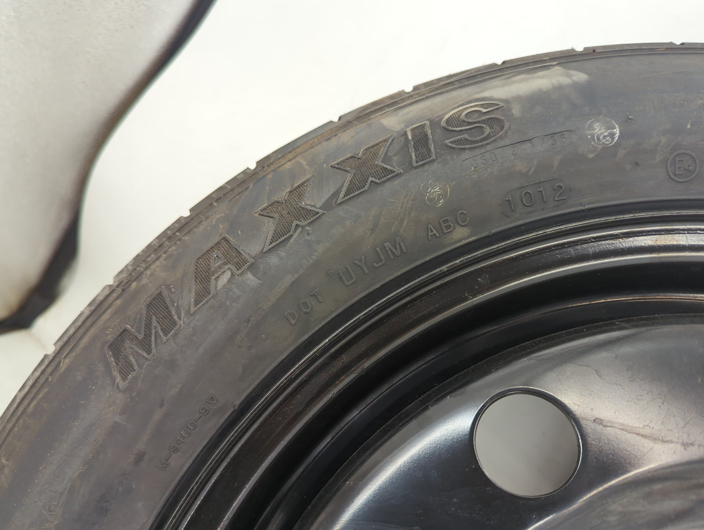 2013 Lincoln Mkx Spare Donut Tire Wheel Rim Oem - Oemusedautoparts1.com