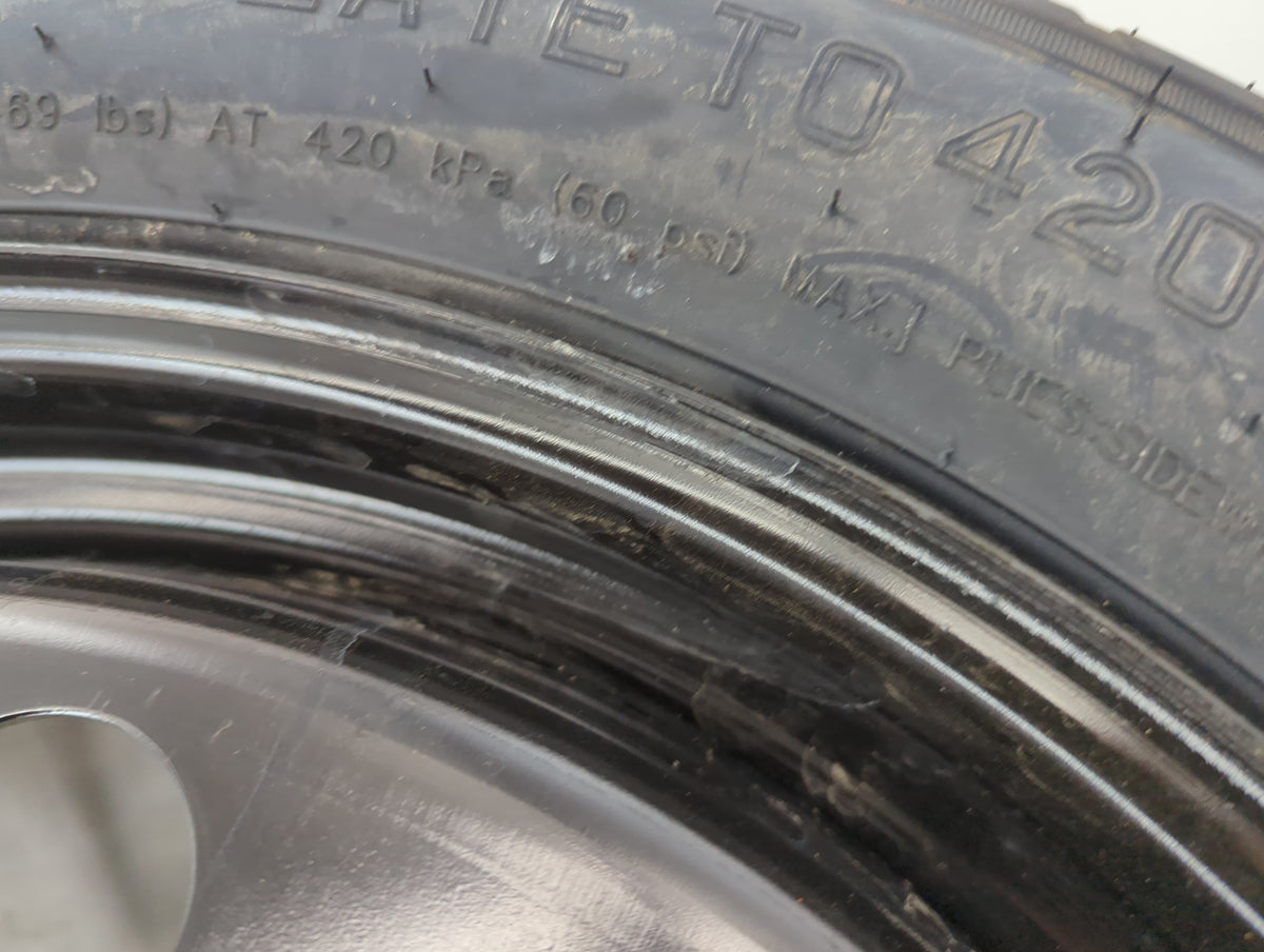 2013 Lincoln Mkx Spare Donut Tire Wheel Rim Oem 1491193 - Oemusedautoparts1.com