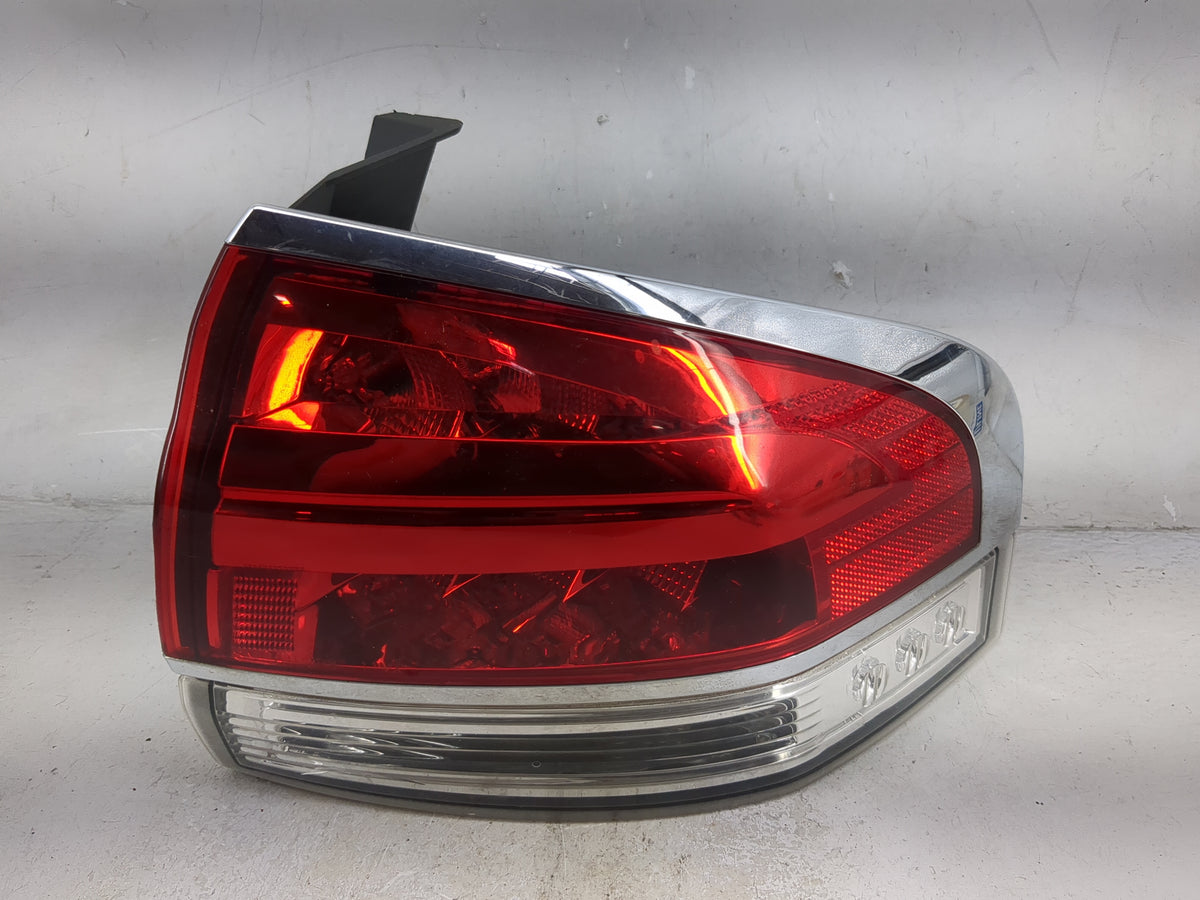 2011-2015 Lincoln Mkx Passenger Right Side Deck Lid Mounted Tail Light 1501962 - Oemusedautoparts1.com