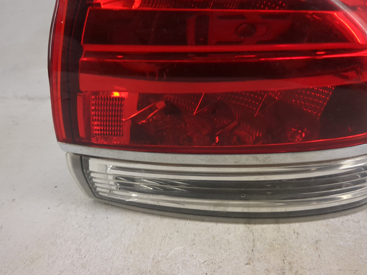 2011-2015 Lincoln Mkx Passenger Right Side Deck Lid Mounted Tail Light 1501962 - Oemusedautoparts1.com
