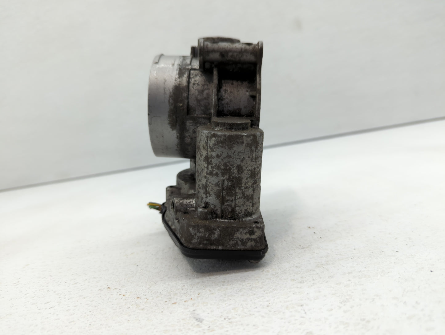 2011-2018 Lincoln Mkx Throttle Body P/N:122434003935 Fits Fits 2011 2012 2013 2014 2015 2016 2017 2018 2019 OEM Used Auto Pa