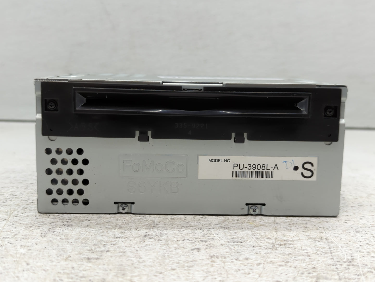 2013 Lincoln Mkx Radio AM FM Cd Player Receiver Replacement P/N:DT4T-19C107-GA Fits OEM Used Auto Parts - Oemusedautoparts1.
