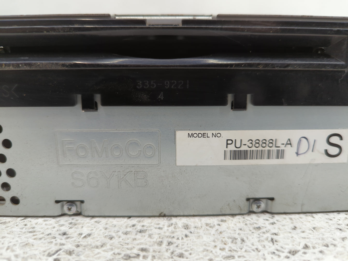 2013 Lincoln Mkx Radio AM FM Cd Player Receiver Replacement P/N:DT4T-19C107-GA Fits OEM Used Auto Parts - Oemusedautoparts1.