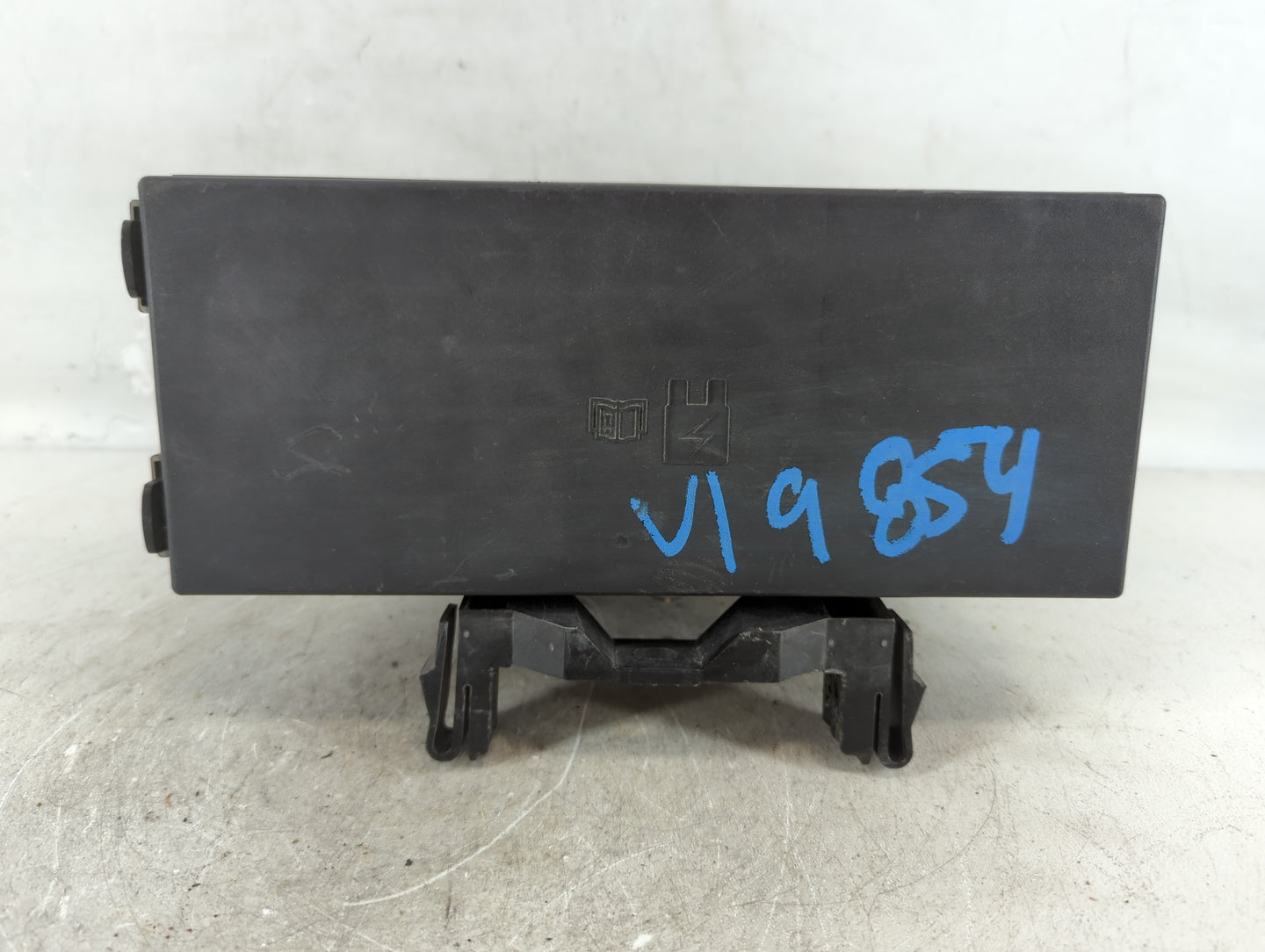 2012-2015 Lincoln Mkx Fusebox Fuse Box Panel Relay Module P/N:CA1T-14290-FF Fits Fits 2012 2013 2014 2015 OEM Used Auto Part