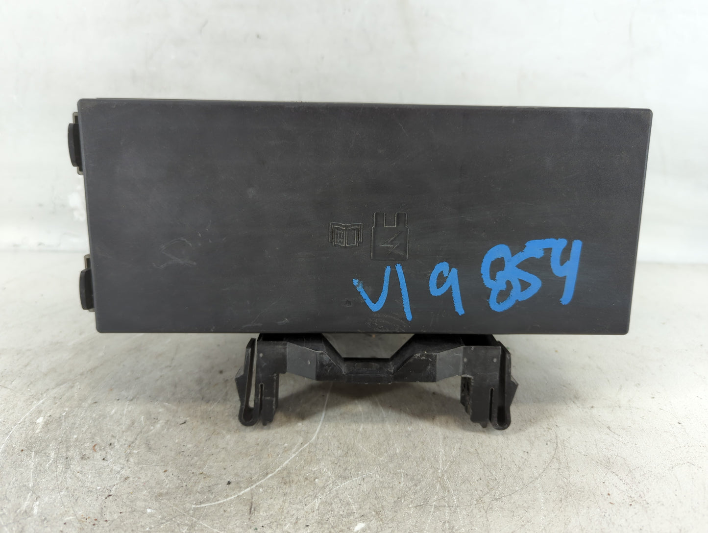 2012-2015 Lincoln Mkx Fusebox Fuse Box Panel Relay Module P/N:CA1T-14290-FF Fits Fits 2012 2013 2014 2015 OEM Used Auto Part