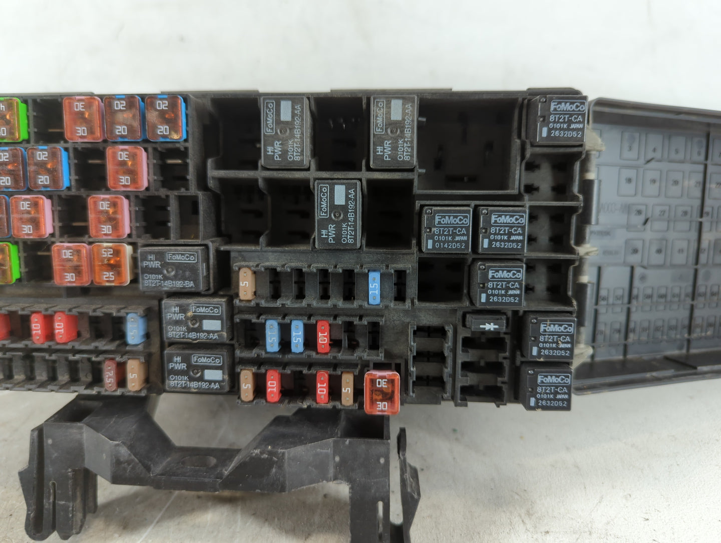 2012-2015 Lincoln Mkx Fusebox Fuse Box Panel Relay Module P/N:CA1T-14290-FF Fits Fits 2012 2013 2014 2015 OEM Used Auto Part