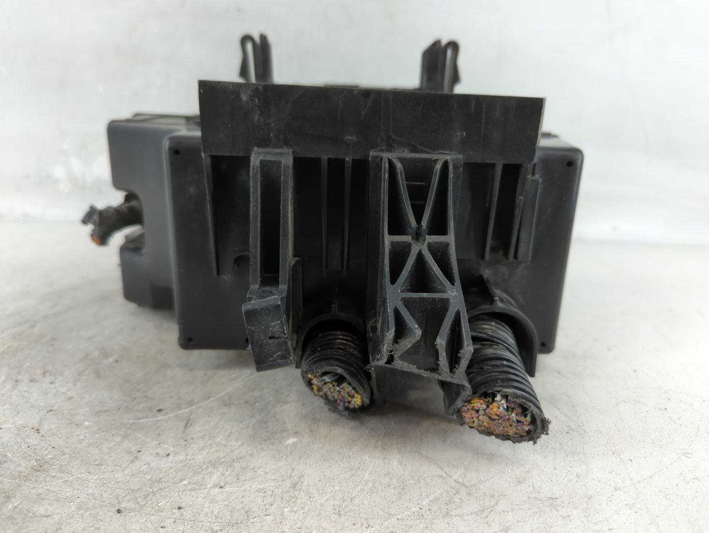 2012-2015 Lincoln Mkx Fusebox Fuse Box Panel Relay Module P/N:CA1T-14290-FF Fits Fits 2012 2013 2014 2015 OEM Used Auto Part