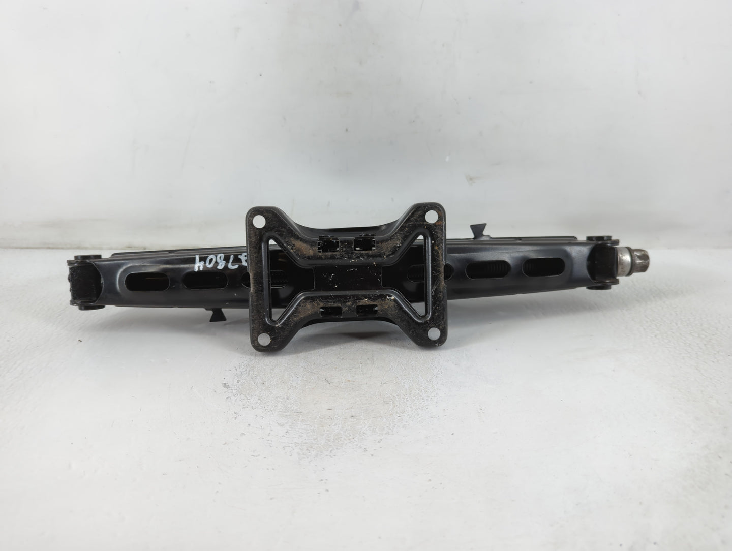 2013 Lincoln Mkx Spare Scissor Car Jack - Oemusedautoparts1.com