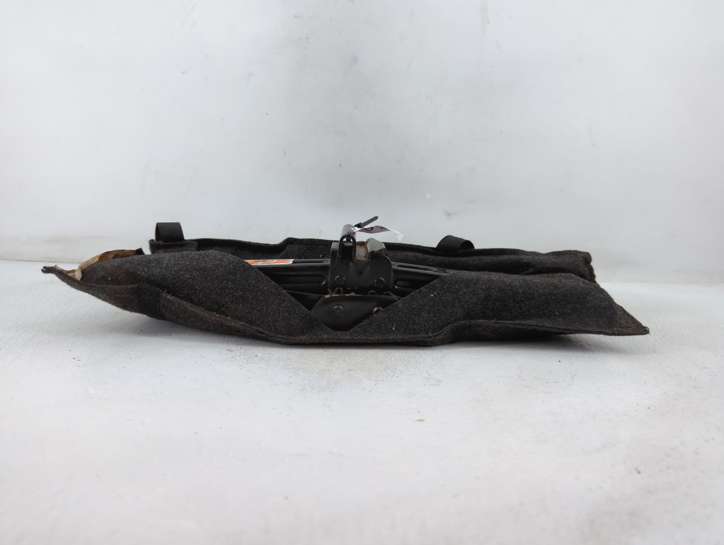2013 Lincoln Mkx Spare Scissor Car Jack - Oemusedautoparts1.com