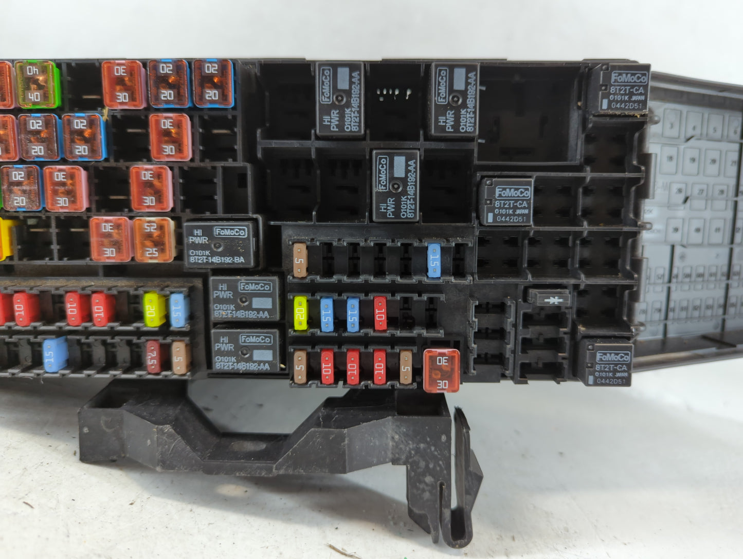 2012-2015 Lincoln Mkx Fusebox Fuse Box Panel Relay Module P/N:CA1T-14290-GF Fits Fits 2012 2013 2014 2015 OEM Used Auto Part