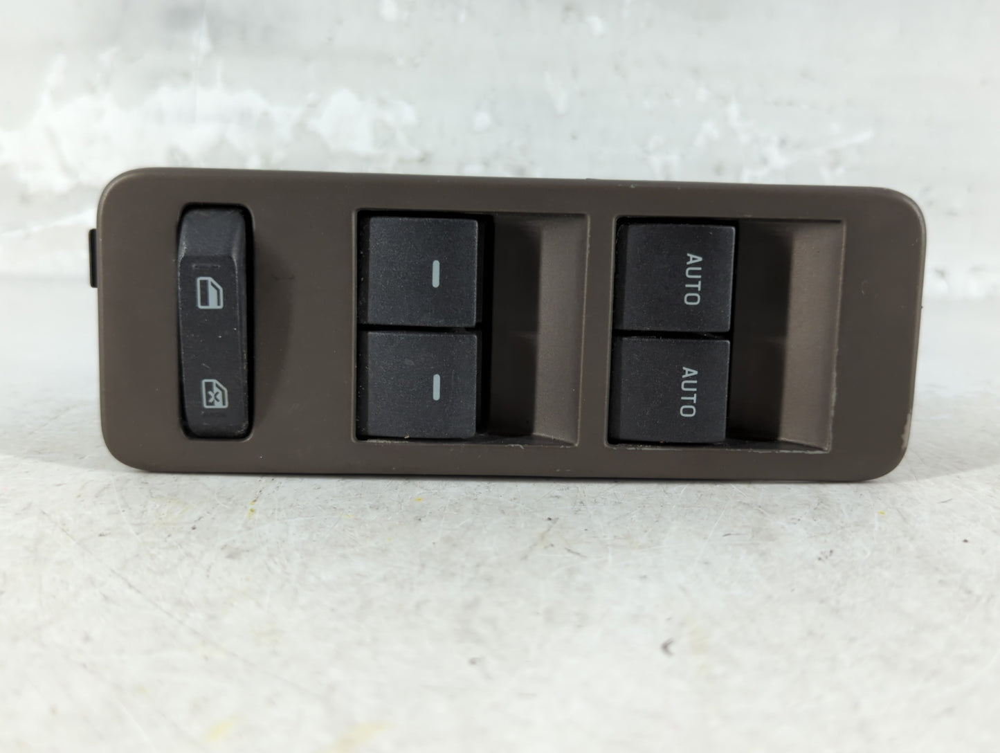 2013 Lincoln Mkx Master Power Window Switch Replacement Driver Side Left Fits OEM Used Auto Parts - Oemusedautoparts1.com